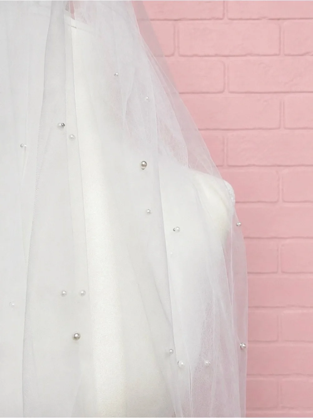 Elegant Pearl Embellished Fingertip Length Wedding Veil